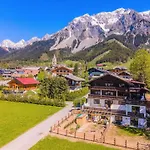 Bergidyll 1 Gartenwohnung Διαμέρισμα *